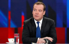 Medvedev scatenato contro Macron, Scholz e Draghi, i mangia “rane, salsicce e spaghetti”